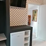 Pensión Jz Picasso Rhodes City